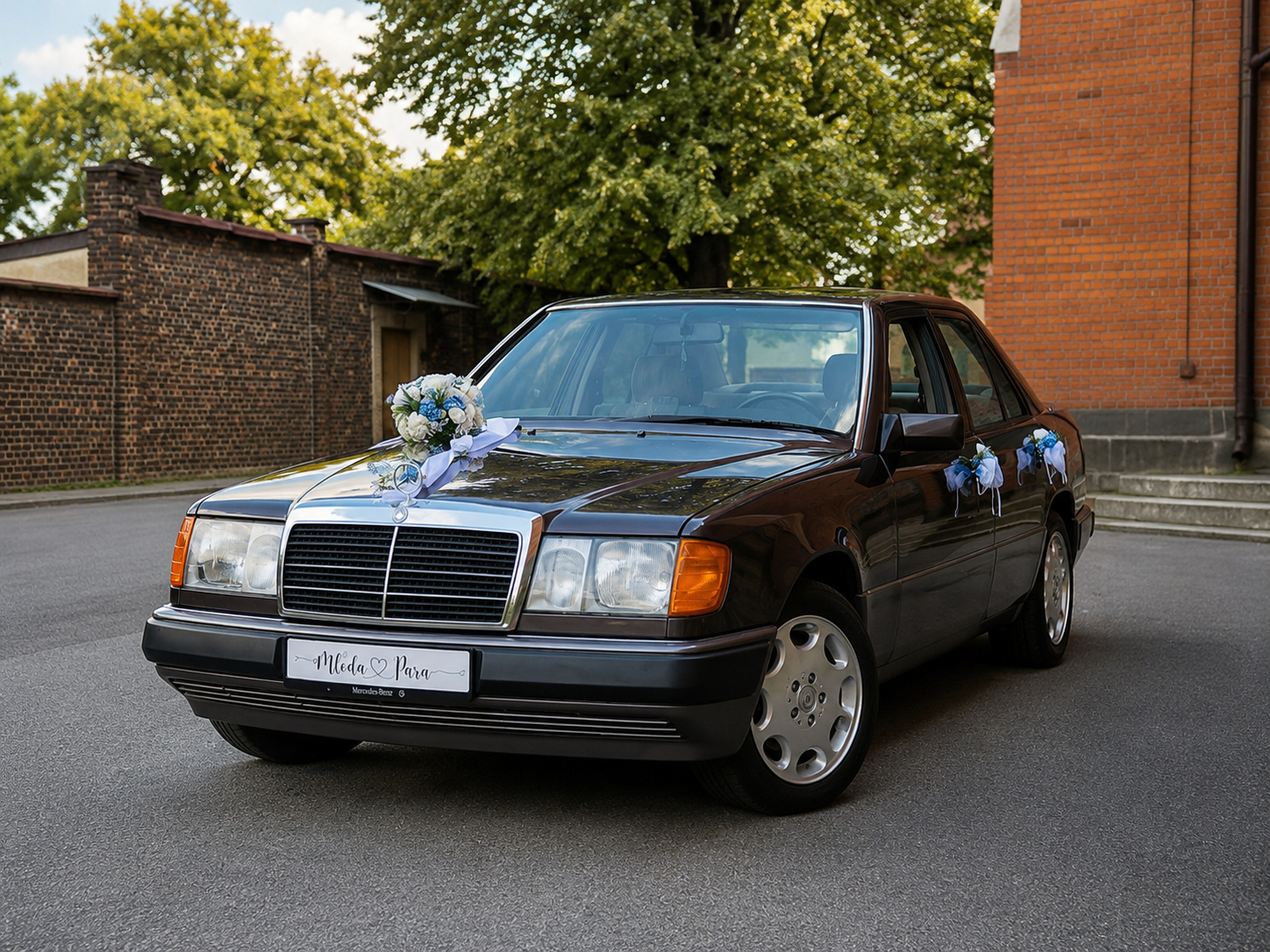 Mercedes W124 auto do ślubu z kierowcą Śląsk